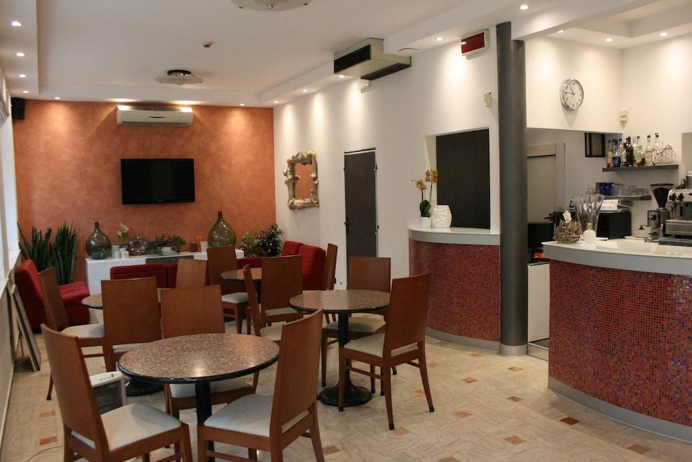 Hotel Ardesia Rimini Kültér fotó