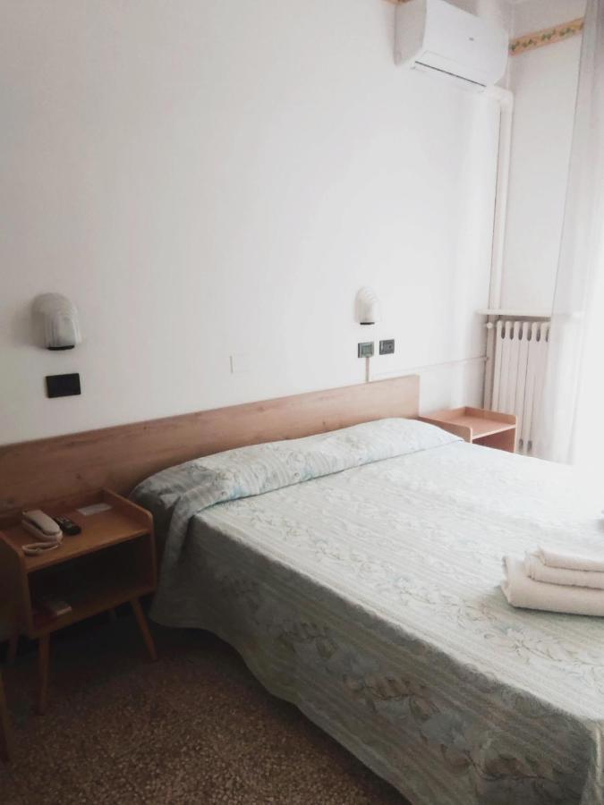 Hotel Ardesia Rimini Kültér fotó