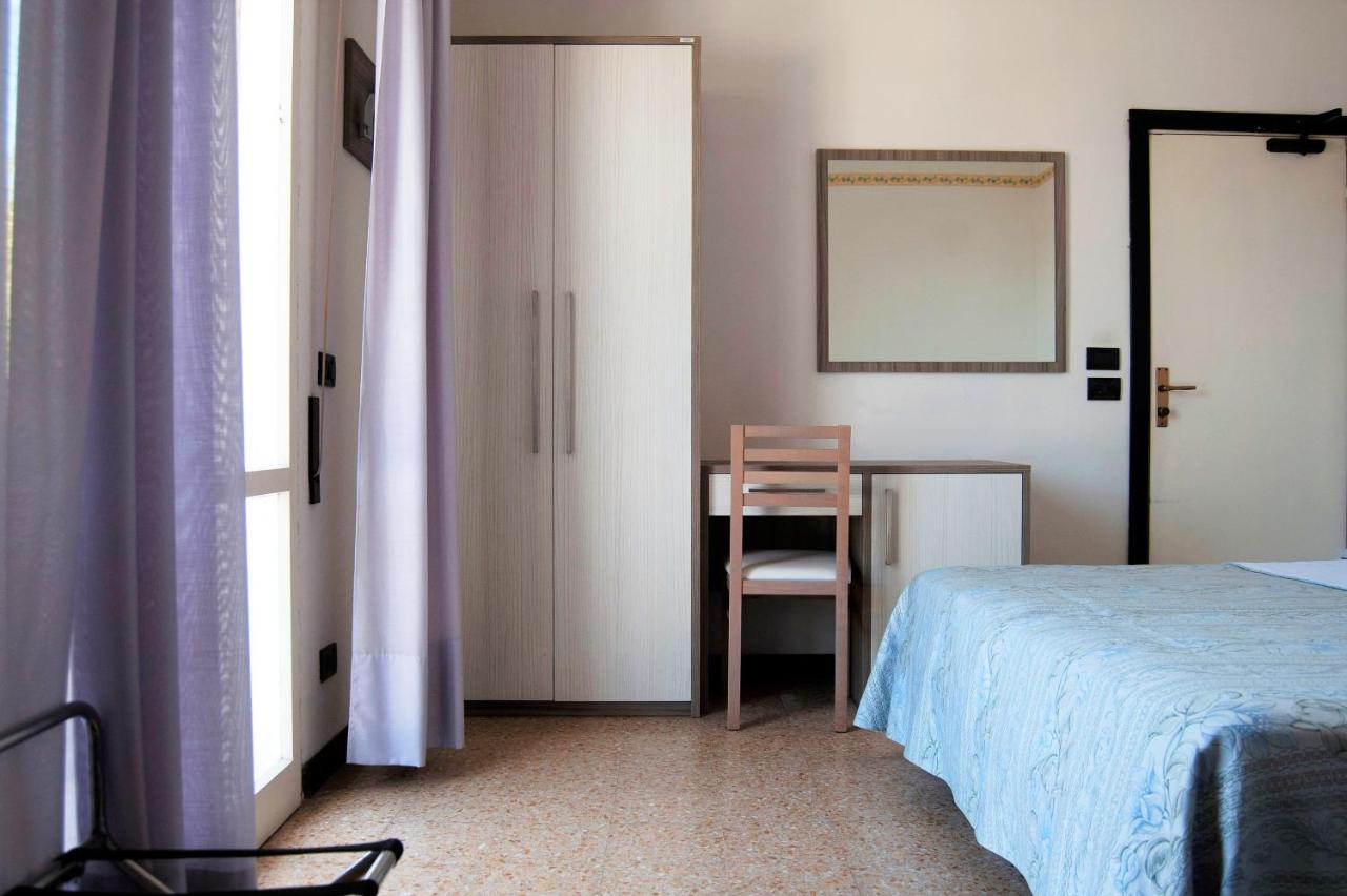 Hotel Ardesia Rimini Kültér fotó