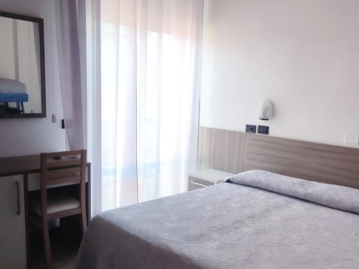 Hotel Ardesia Rimini Kültér fotó