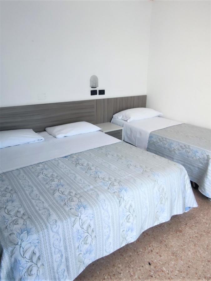 Hotel Ardesia Rimini Kültér fotó